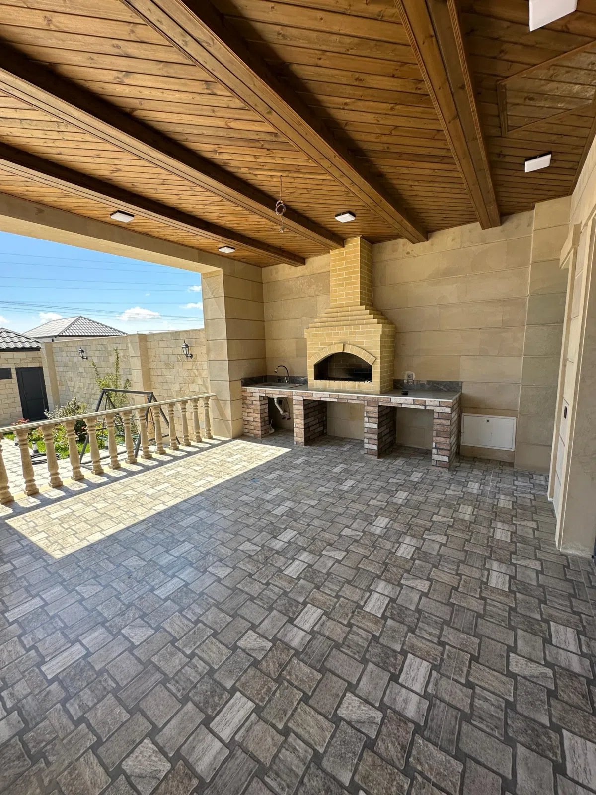 5 otaqlı həyət evi 160 m² - 4 sot torpaq sahəsində satılır