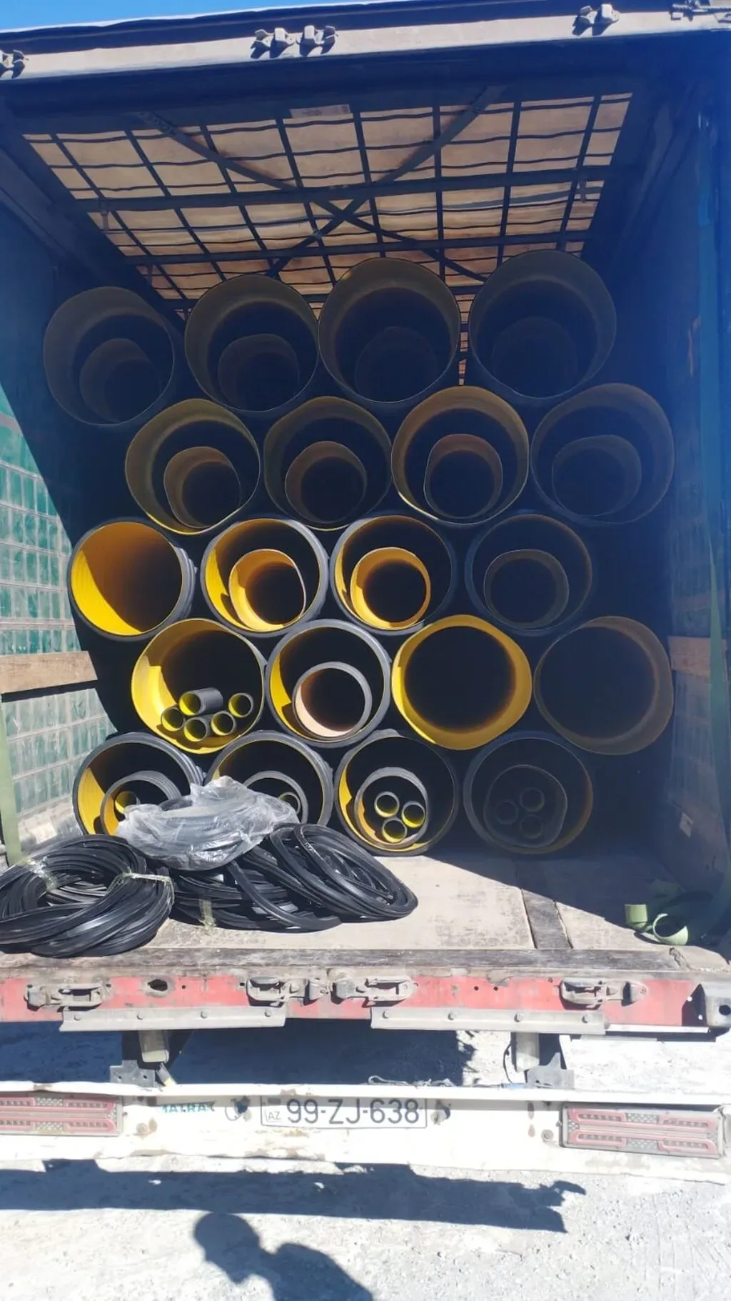 İkitəbəqəli dalğalı kabel və kanalizasiya borusu