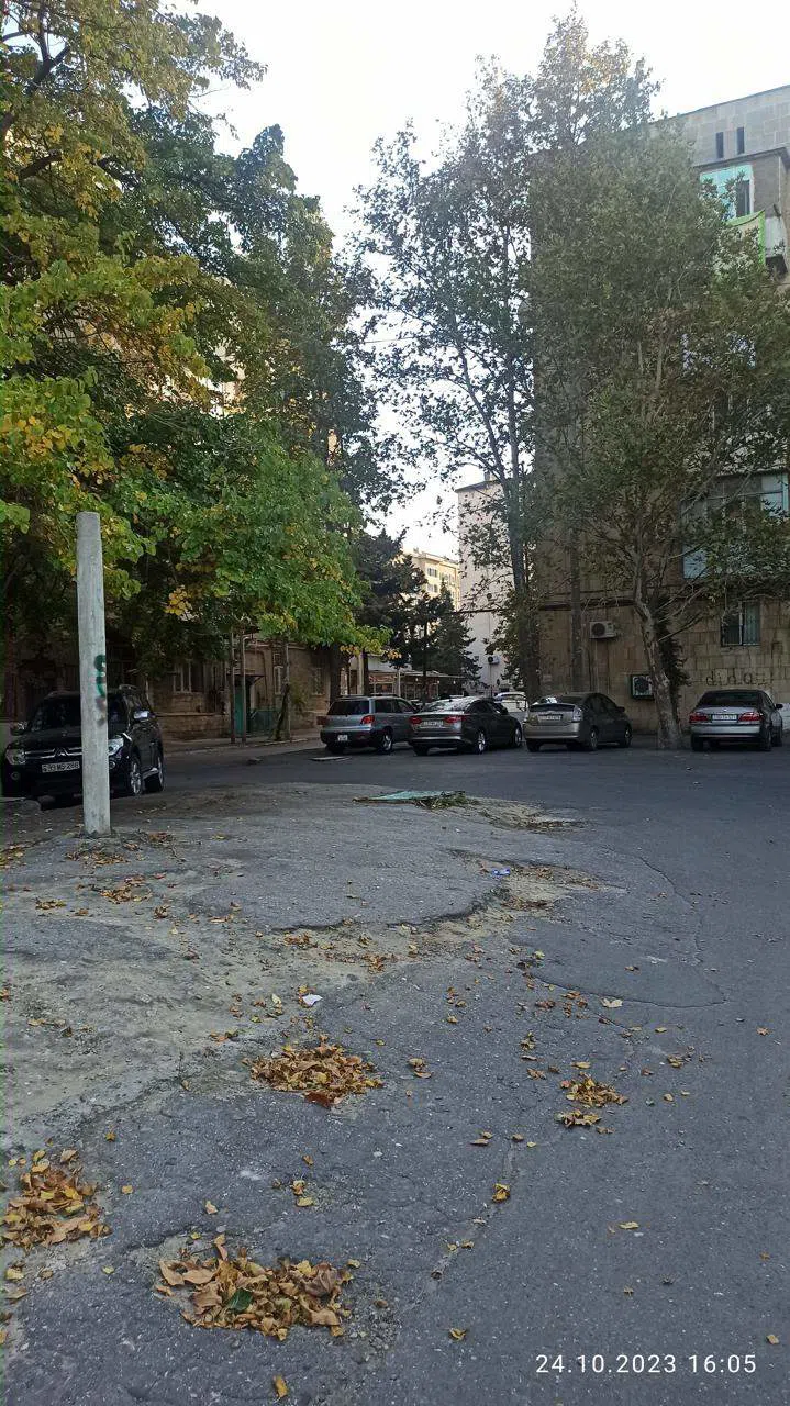 Yaxşı təmirli qaraj, 24 m² satılır — şəkil 13