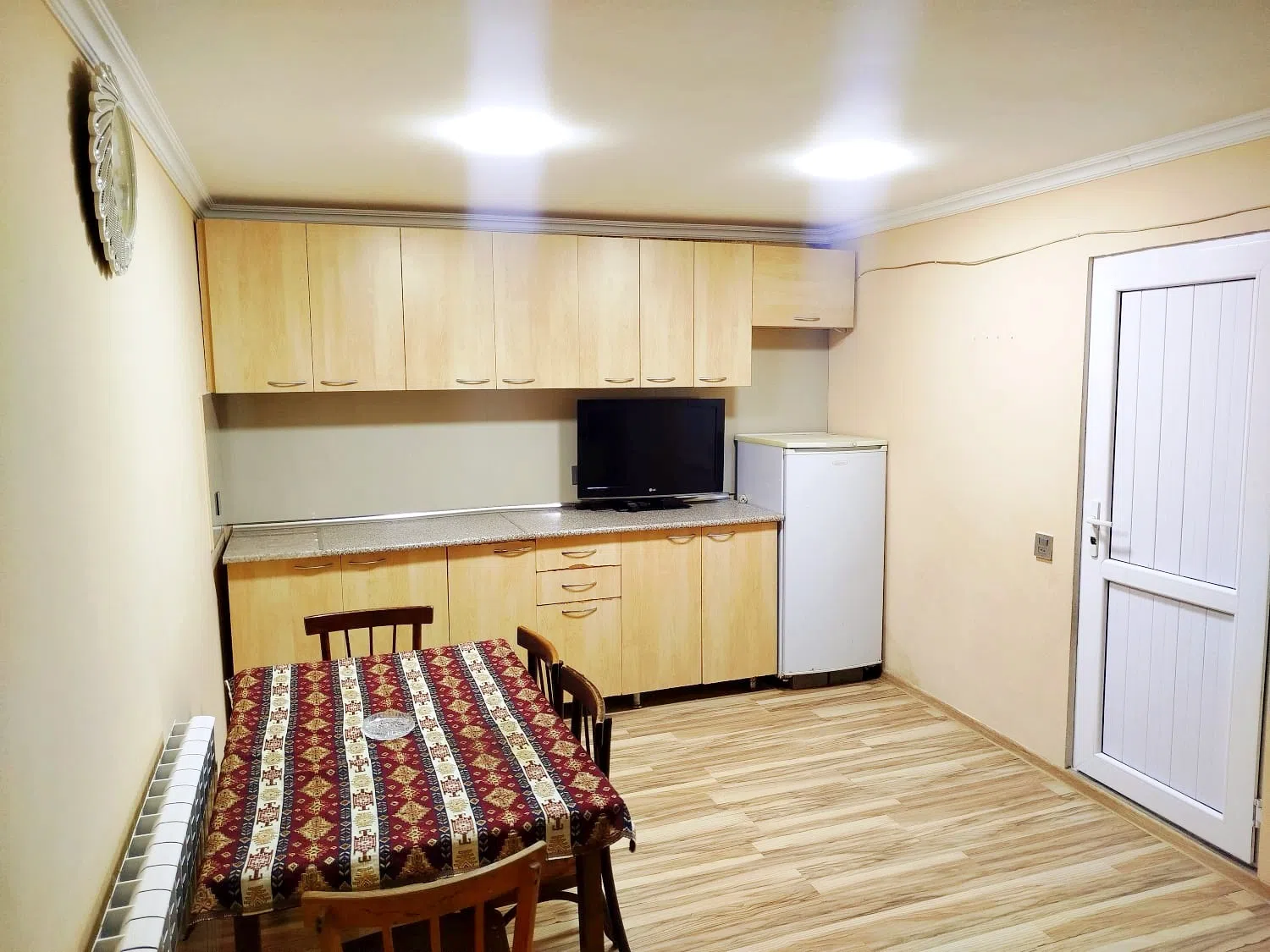 1 otaqlı mənzil 80 m² günlük kirayə verilir — şəkil 1