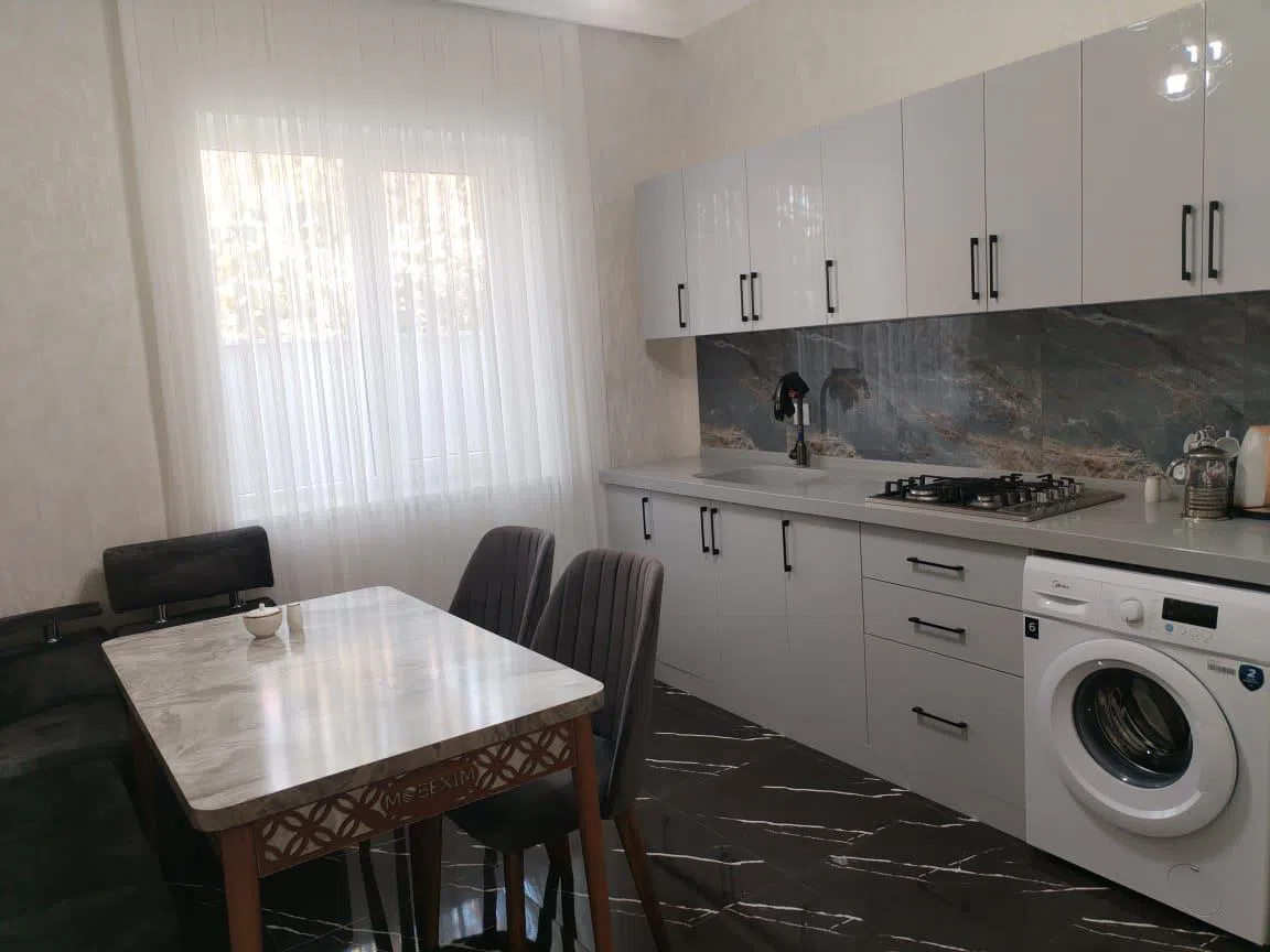 4 otaqlı bağ evi 180 m² 6 sot torpaq sahəsində satılır — şəkil 10