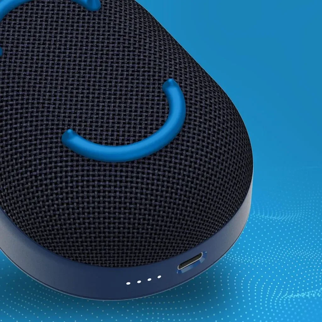 Qara rəng səs gücləndirici