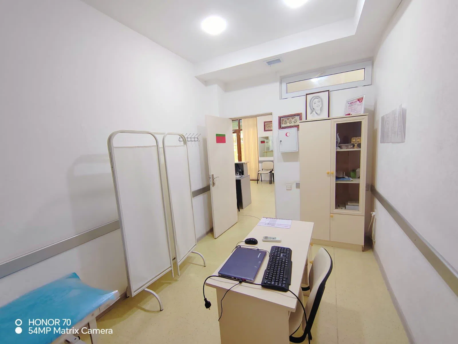 4 mərtəbəli klinika, 430 m² satılır — şəkil 19