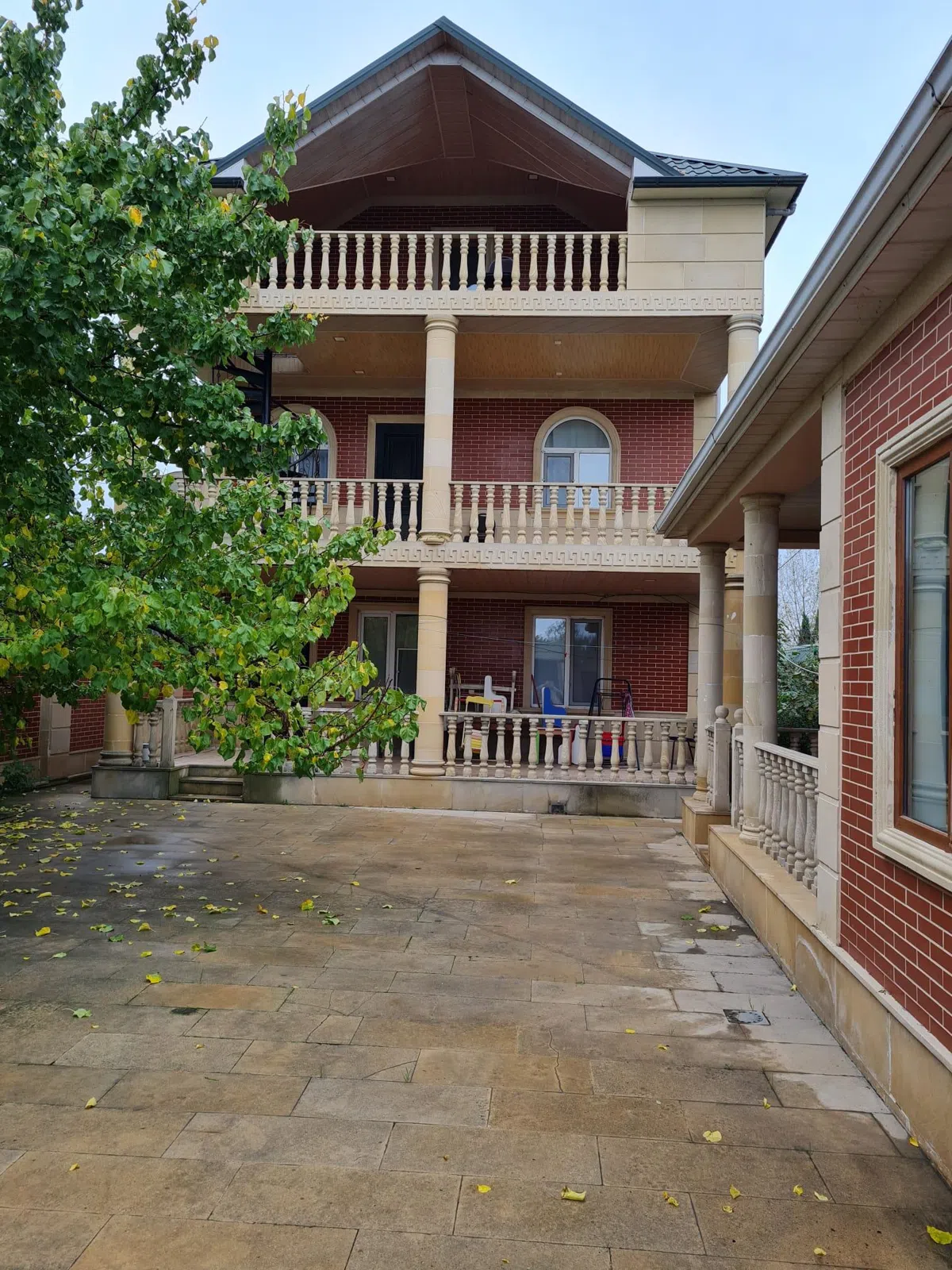 7 otaqlı villa 250 m² - 4 sot torpaq sahəsində satılır — şəkil 4