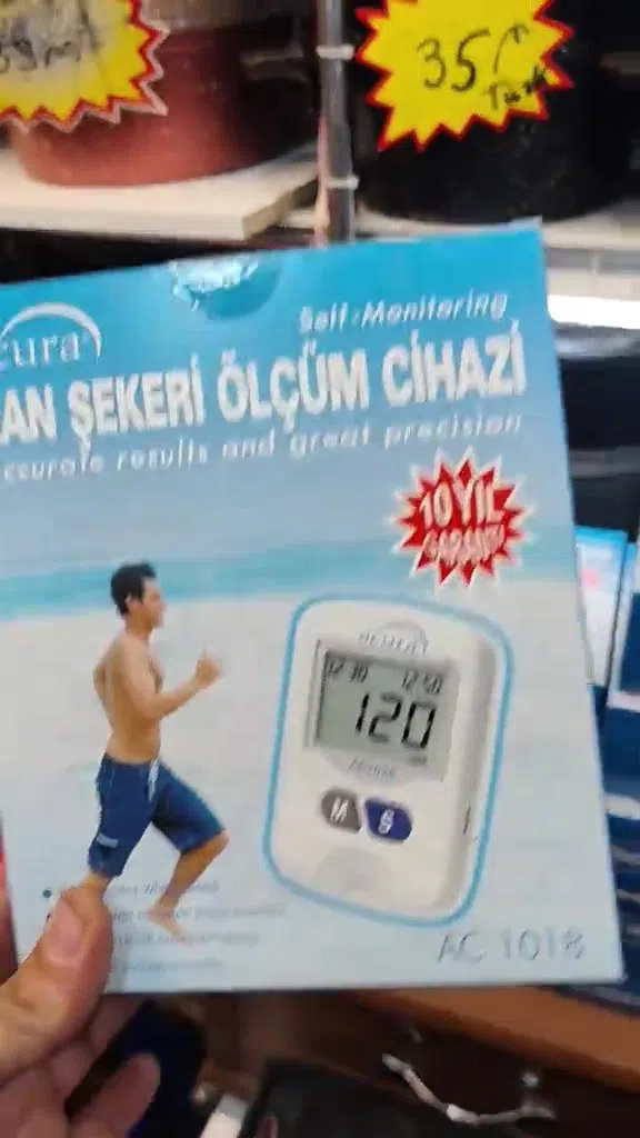 Qlükometr qan şəkəri ölçən tibbi diaqnostika cihazı — şəkil 8