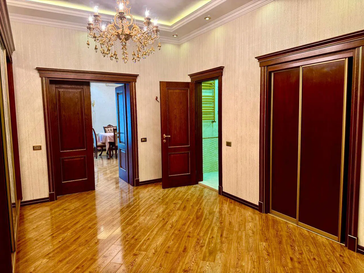 2 otaqlı mənzil 110 m² kirayə verilir — şəkil 3
