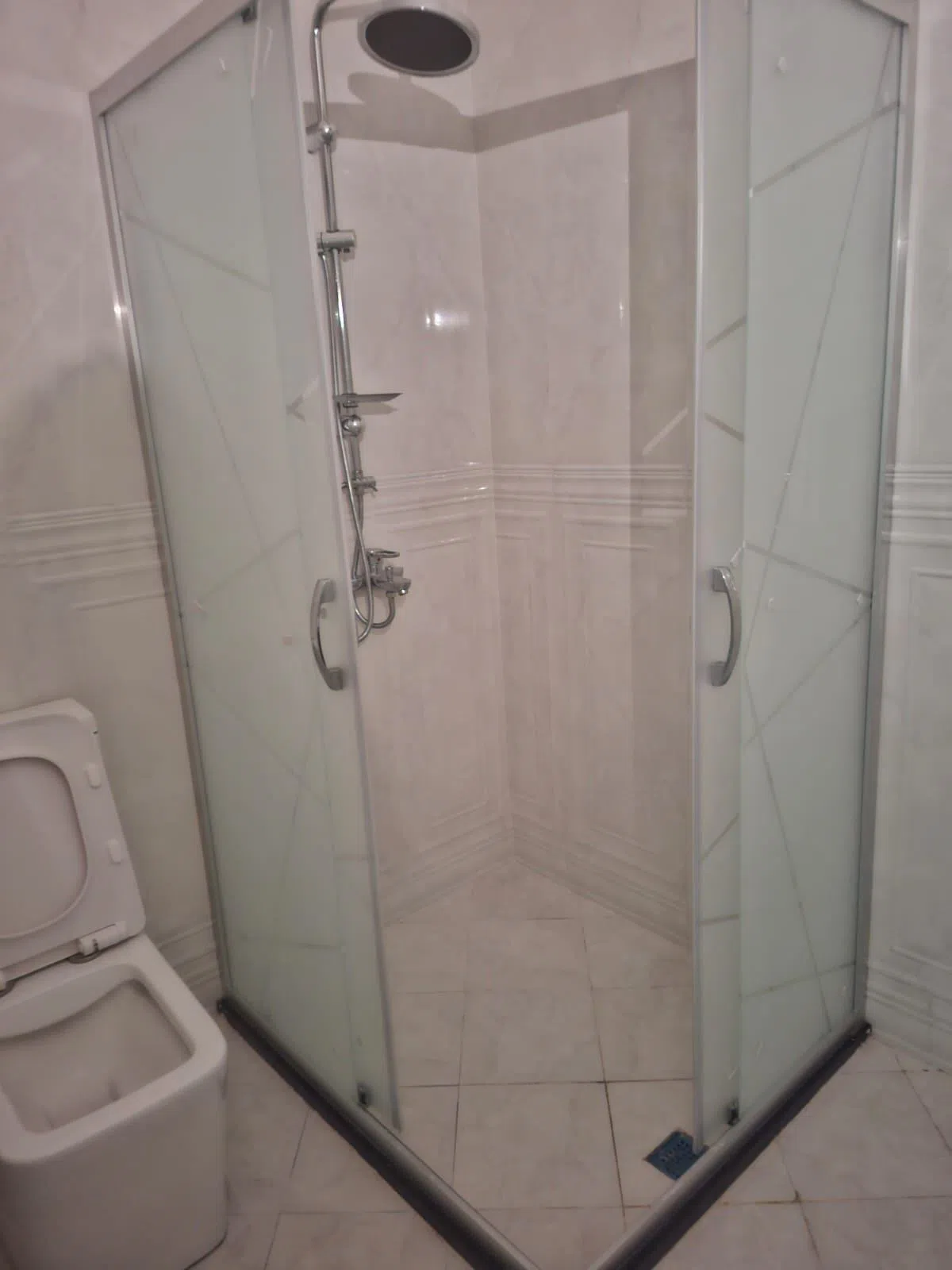 2 otaqlı mənzil 75 m² satılır