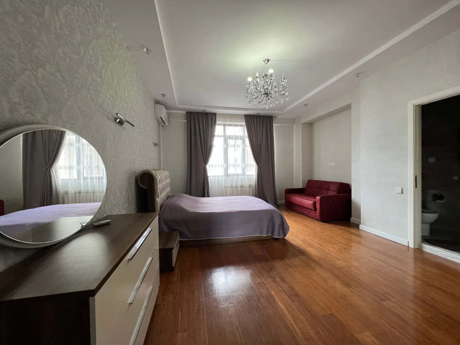 4 otaqlı mənzil 180 m² kirayə verilir — şəkil 19