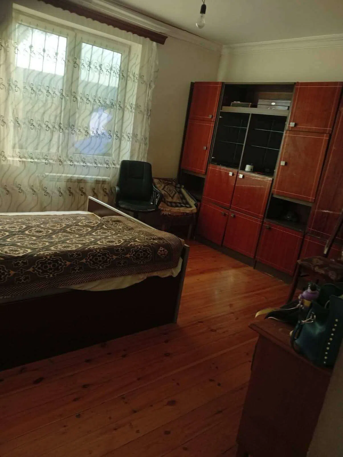 5 otaqlı həyət evi 220 m² - 2 sot torpaq sahəsində kirayə verilir — şəkil 2