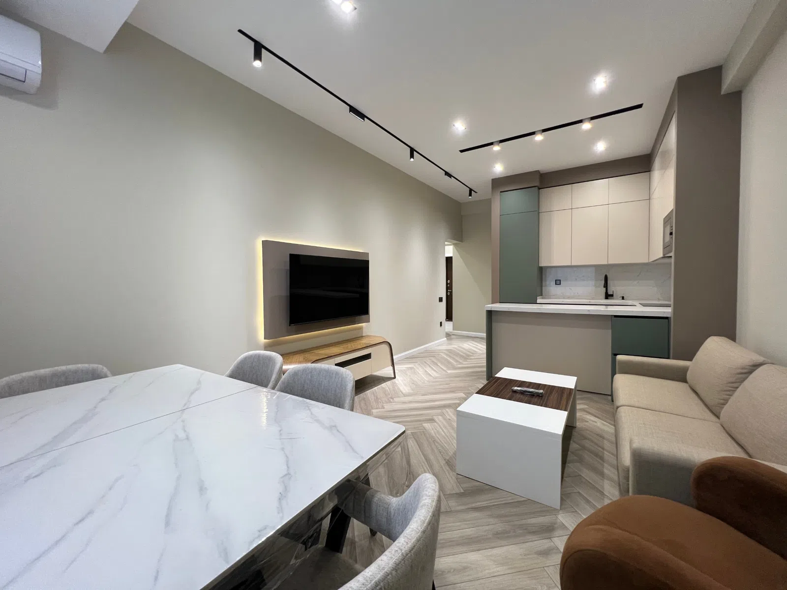 2 otaqlı mənzil 67 m² kirayə verilir — şəkil 5