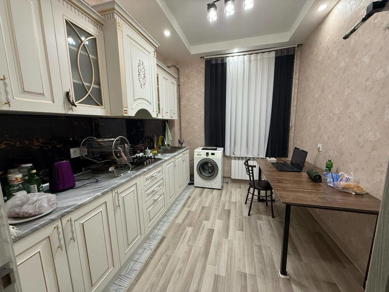 2 otaqlı mənzil 75 m² satılır