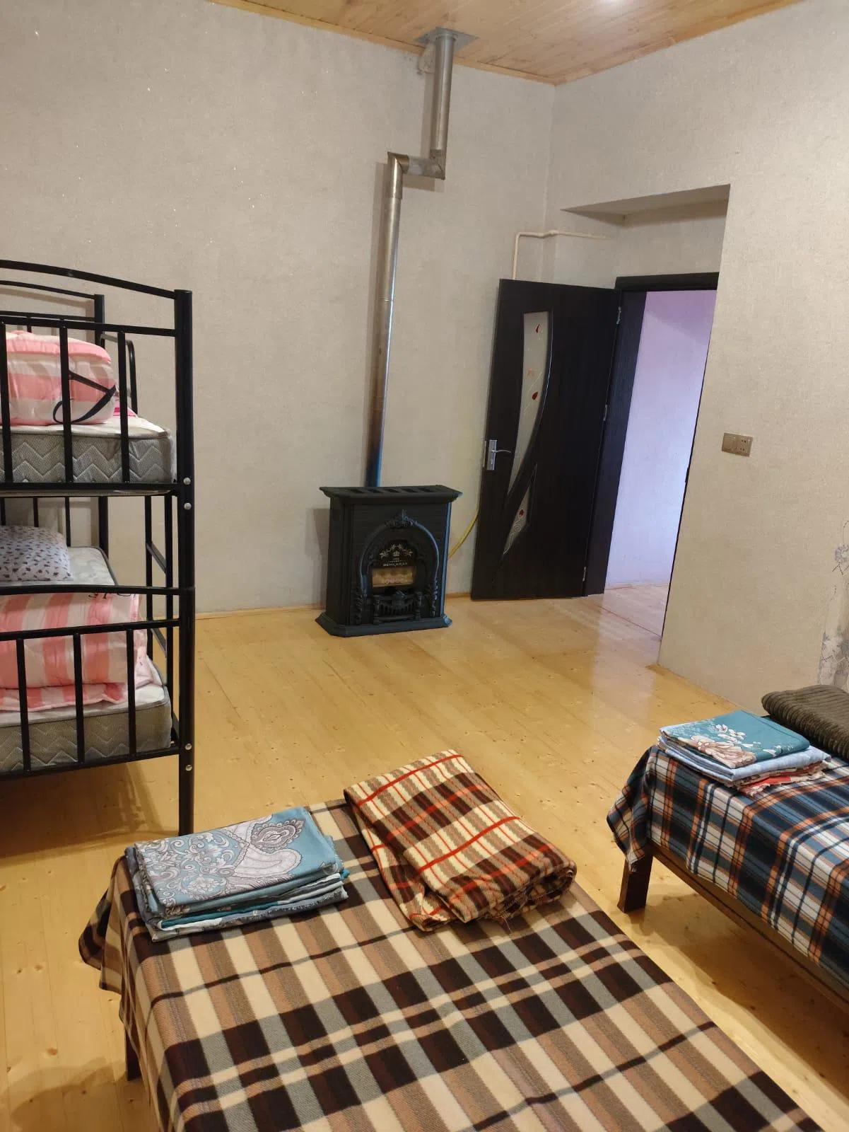 2 otaqlı bağ evi 50 m² günlük kirayə verilir — şəkil 17