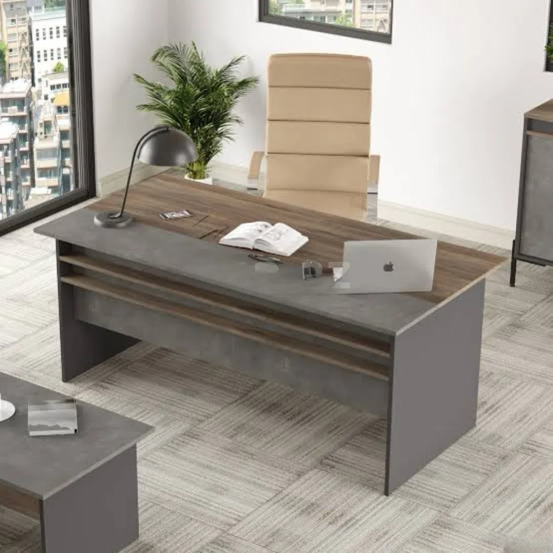 Grey office desk - Tenderyard