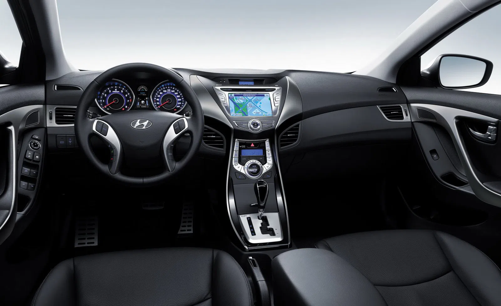 Elantra 2011 ekran — şəkil 1