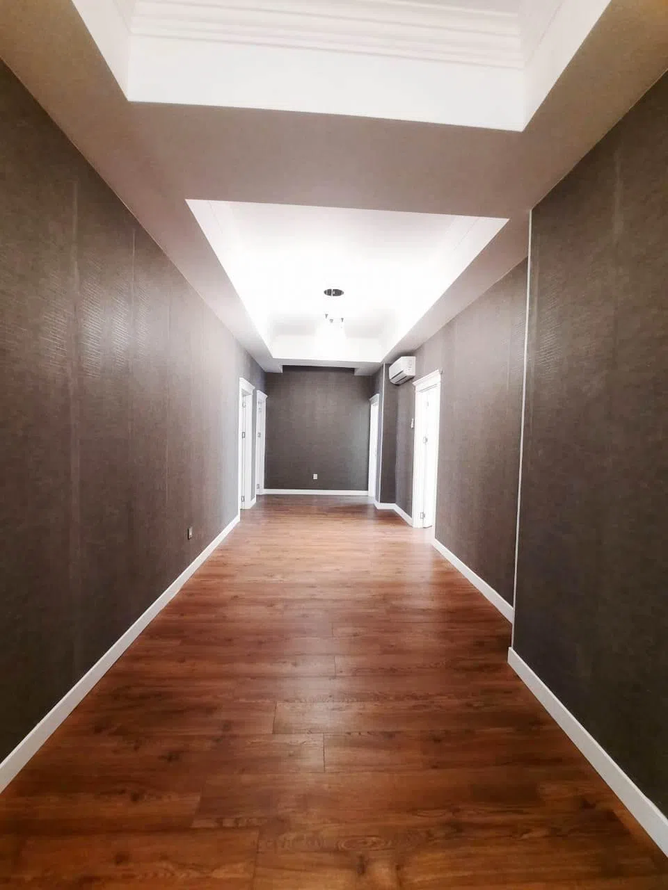 4 otaqlı mənzil 160 m² kirayə verilir — şəkil 15