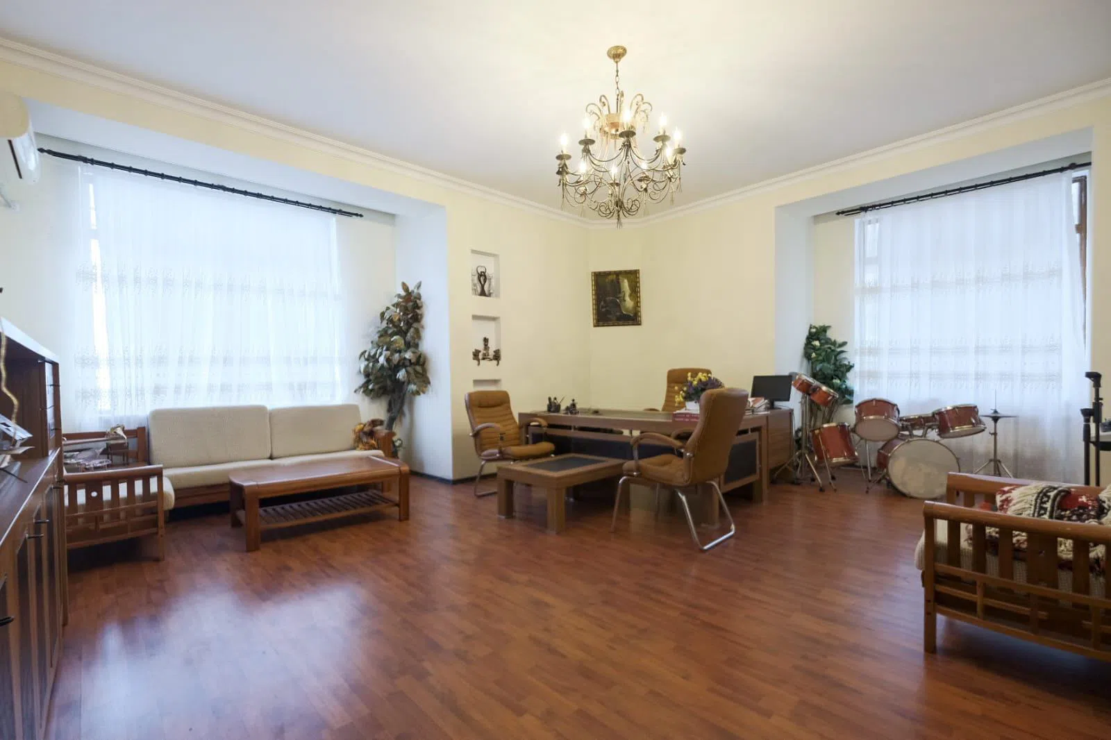 7 otaqlı ofis 200 m² satılır — şəkil 12