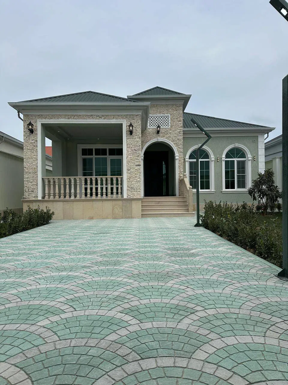 4 otaqlı həyət evi 145 m² - 4 sot torpaq sahəsində satılır