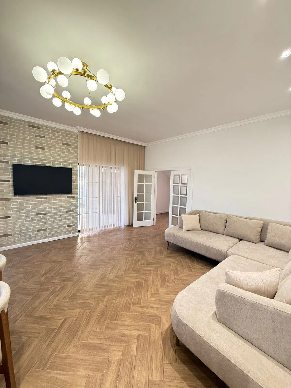 5 otaqlı villa 220 m² - 4.5 sot torpaq sahəsində satılır — şəkil 3