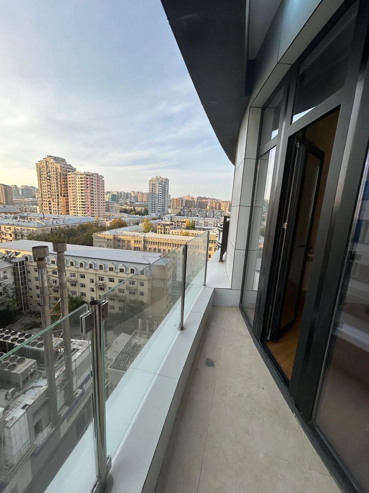 3 otaqlı mənzil 104 m² kirayə verilir — şəkil 20