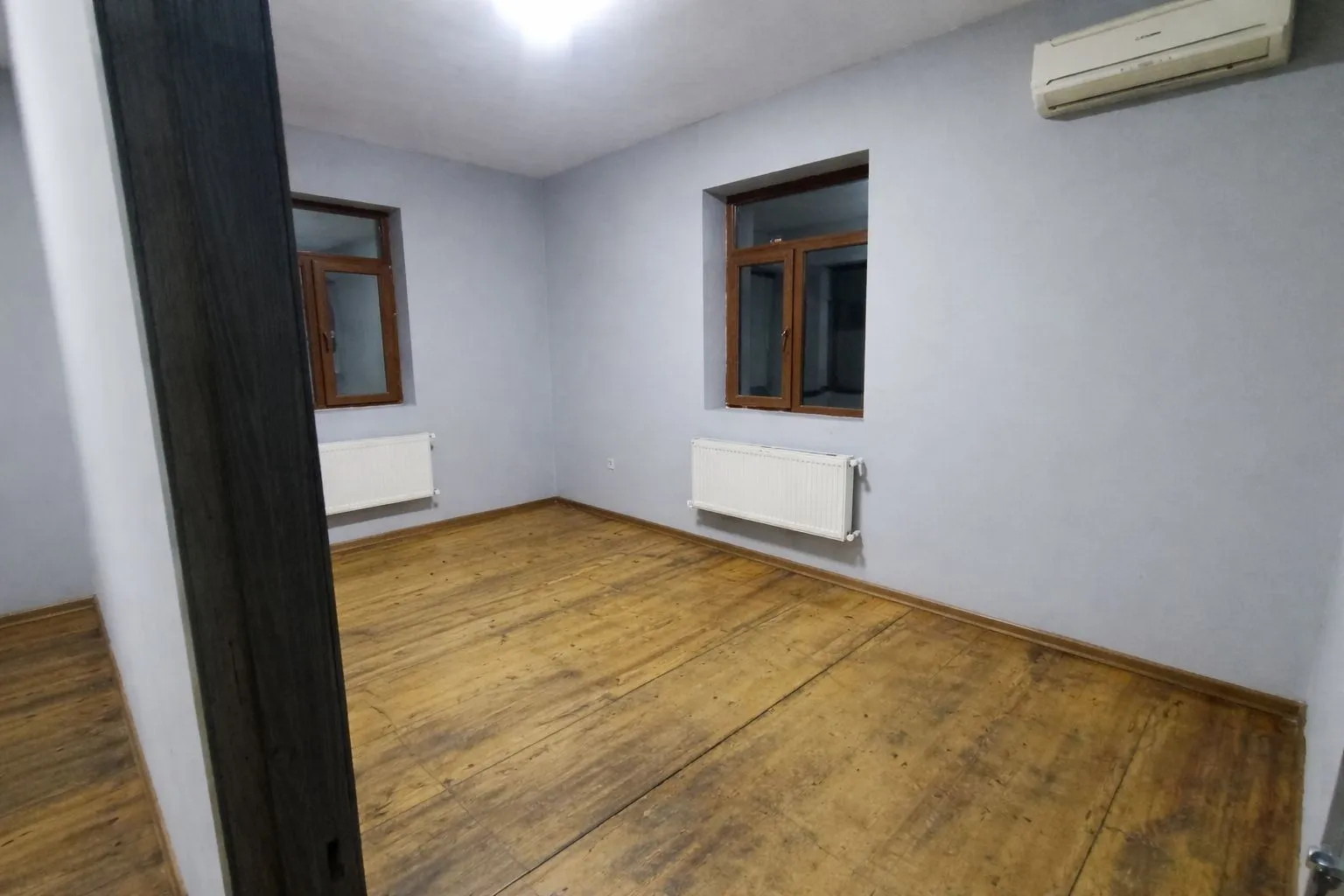 9 otaqlı ofis, 240 m² kirayə verilir — şəkil 2