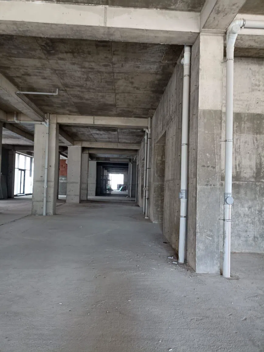 Təmirsiz obyekti, 5200 m² kirayə verilir — şəkil 1