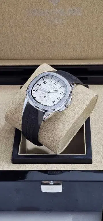 Kişi saatı, Qara rəng