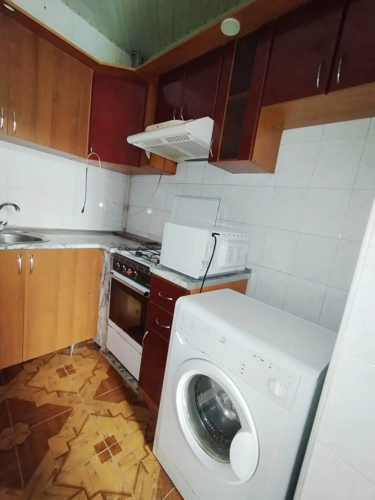 4 otaqlı ofis 130 m² kirayə verilir — şəkil 17