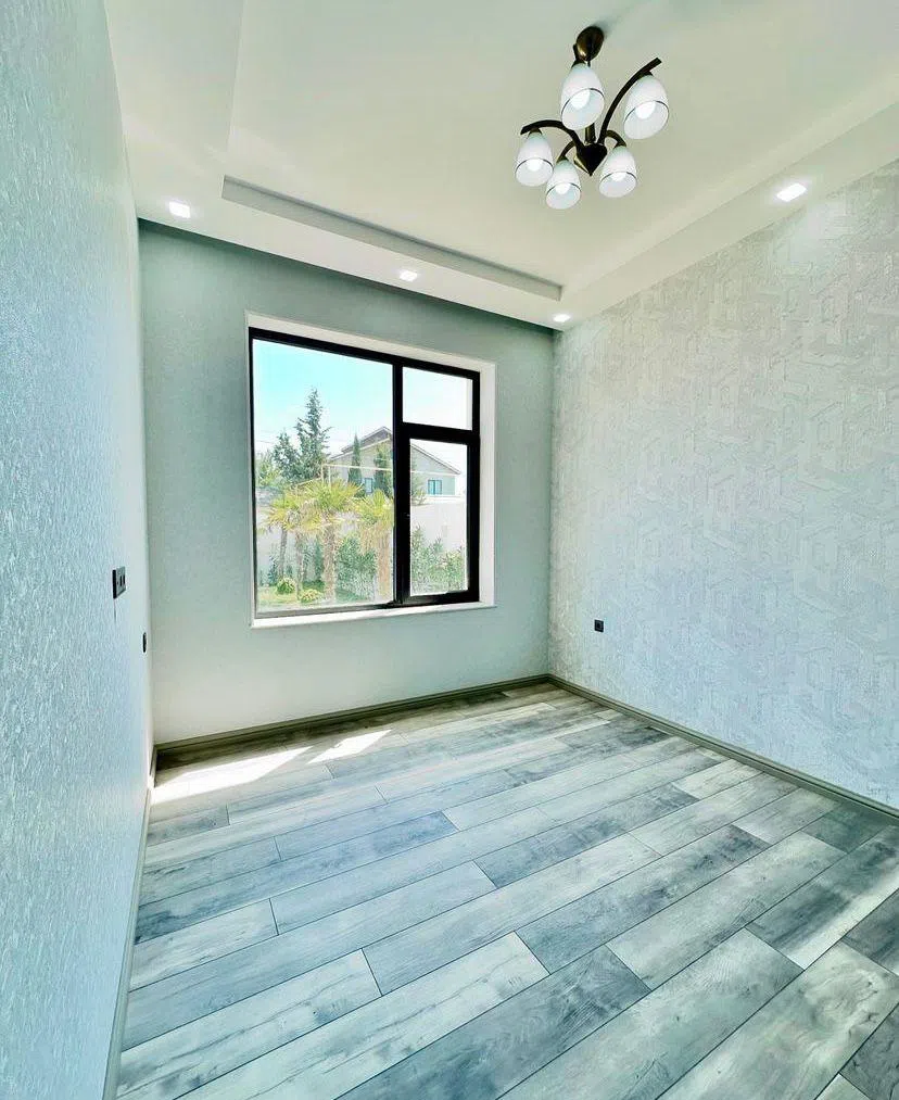 5 otaqlı bağ evi 180 m² 5 sot torpaq sahəsində satılır