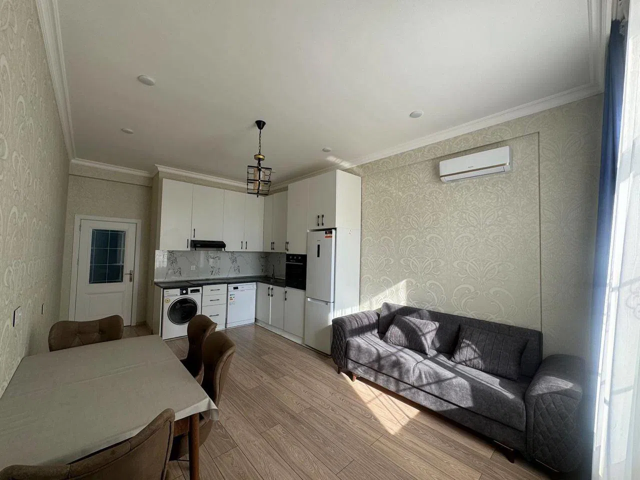 2 otaqlı mənzil 70 m² kirayə verilir — şəkil 1