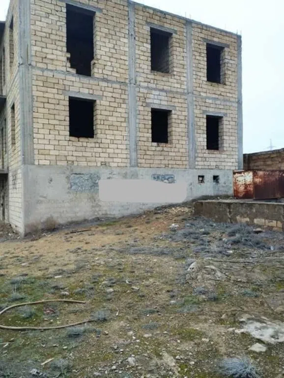 8 otaqlı həyət evi 300 m² - 14 sot torpaq sahəsində satılır — şəkil 4