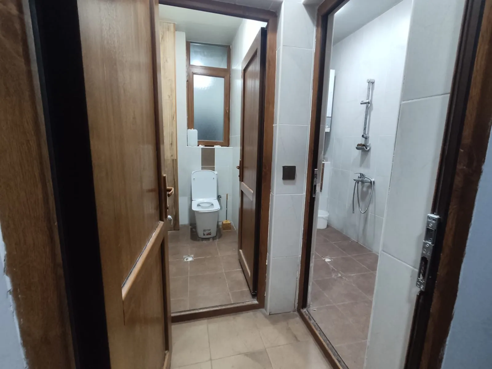 9 otaqlı ofis, 240 m² kirayə verilir — şəkil 7