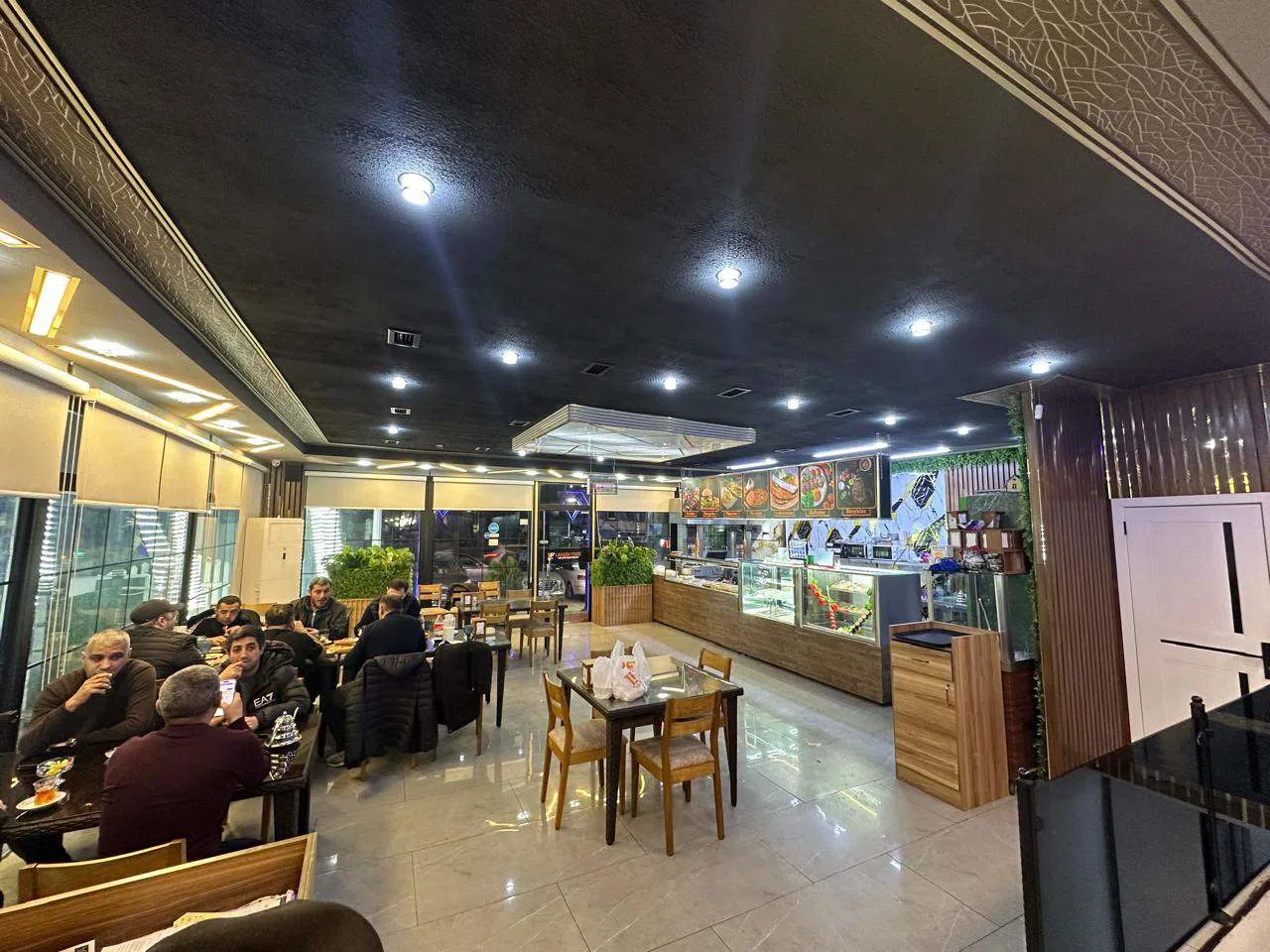 Əla təmirli obyekti, 550 m² satılır — şəkil 2
