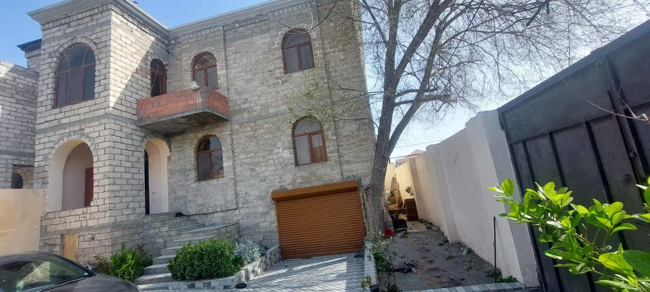 5 otaqlı həyət evi 320 m² - 3 sot torpaq sahəsində satılır — şəkil 4