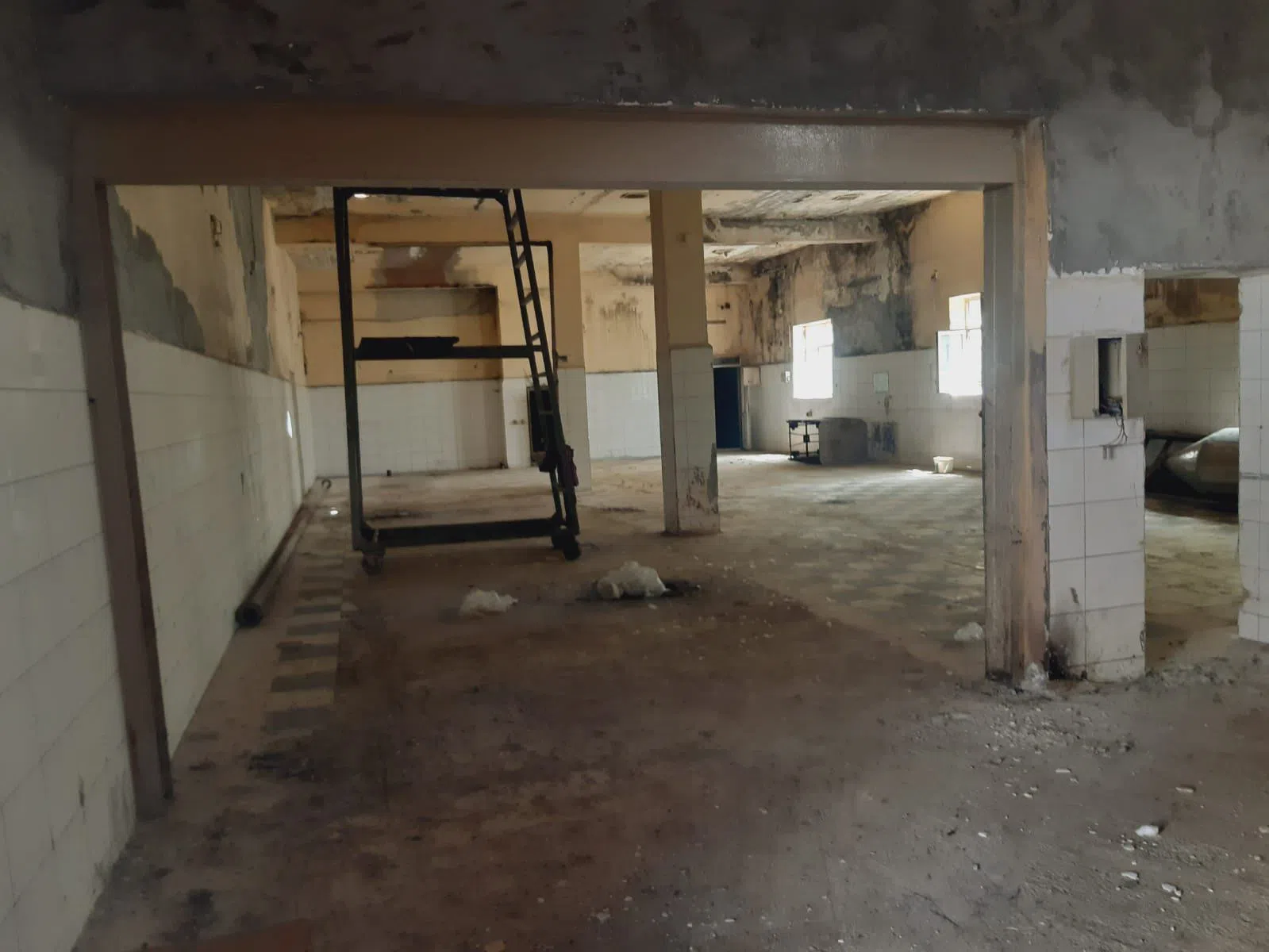 240 m² sahəsi olan anbar kirayə verilir — şəkil 6