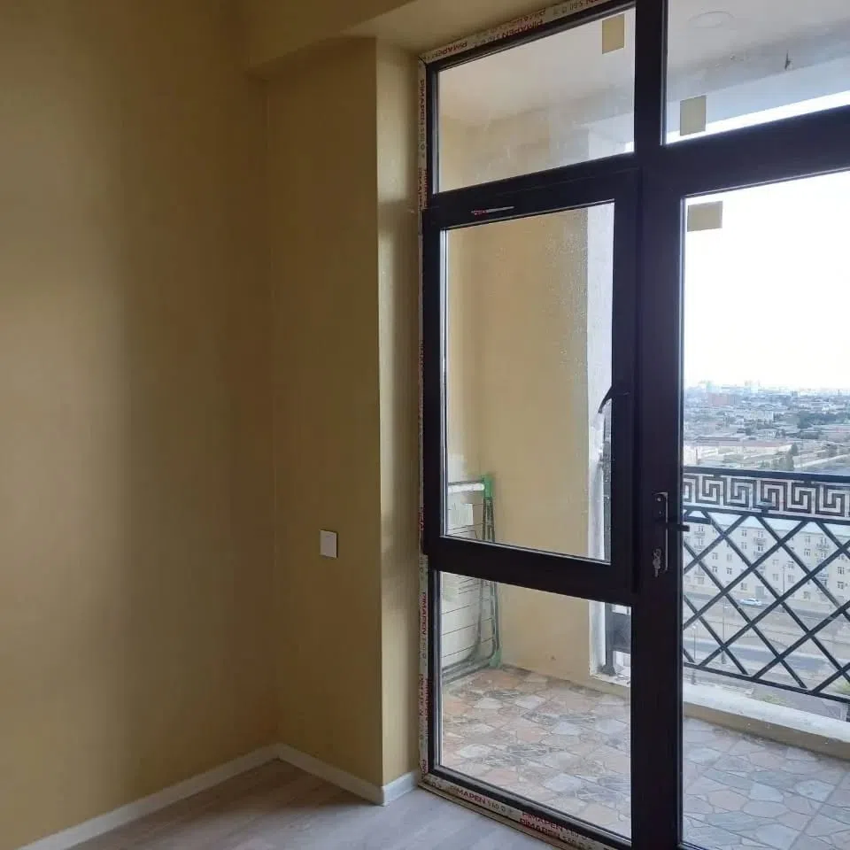 3 otaqlı mənzil 132 m² satılır