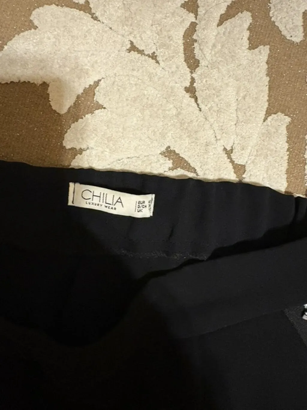 Qadın şalvarı - CHILIA Luxury Wear, rəng qara, ölçü EUR 40 — şəkil 3