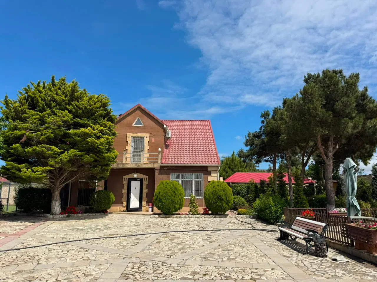 4 otaqlı bağ evi 200 m² satılır — şəkil 8