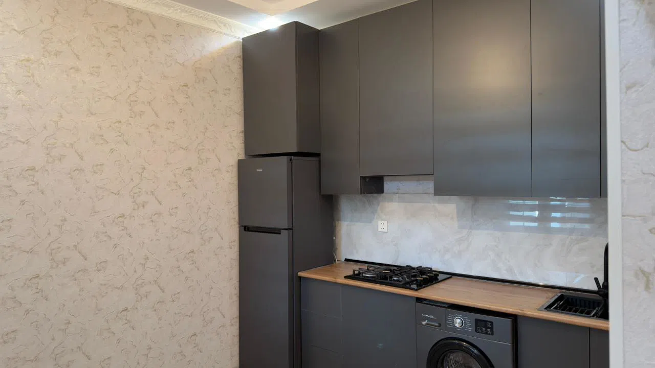 6 otaqlı həyət evi 110 m² - 2 sot torpaq sahəsində kirayə verilir