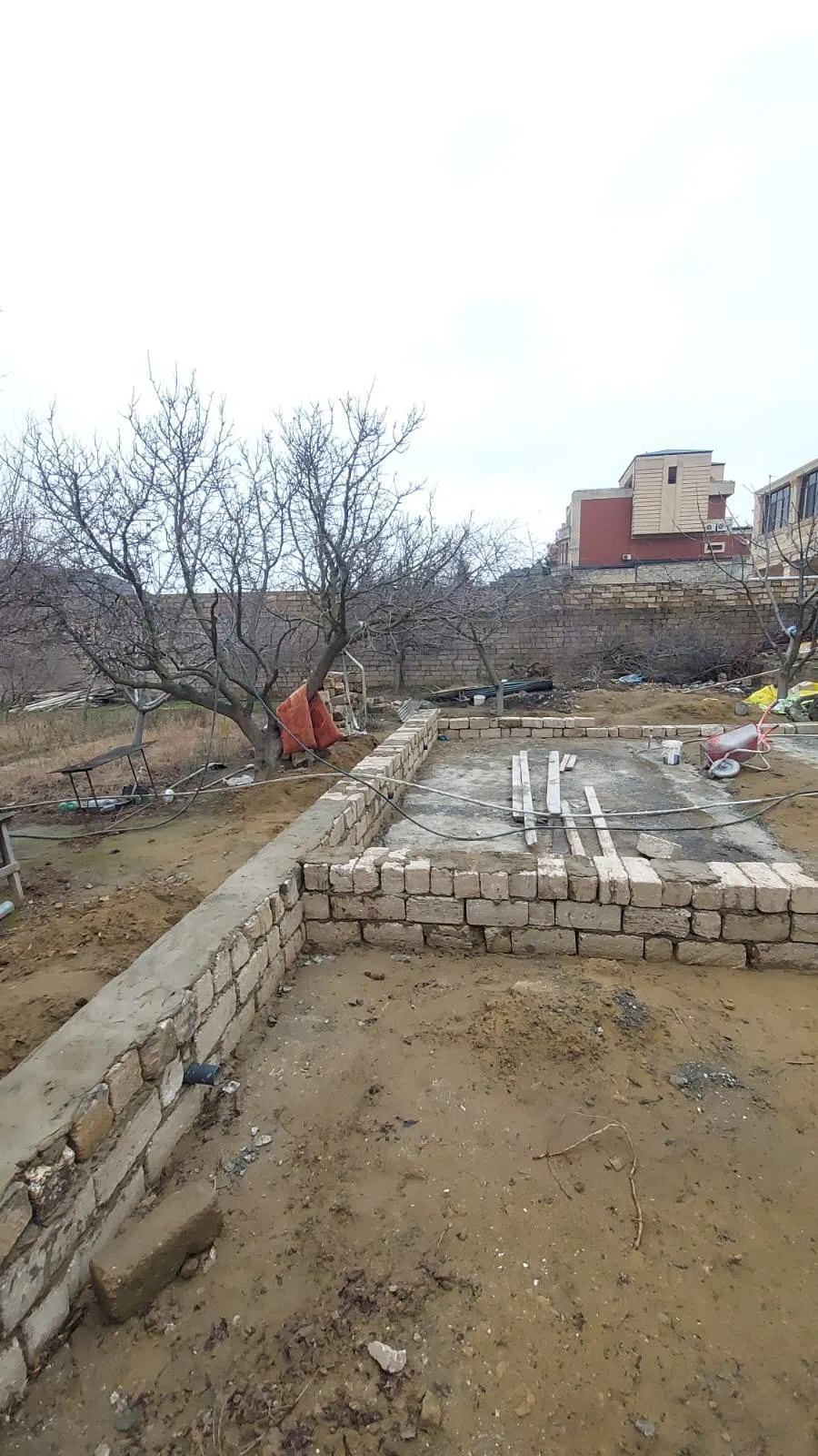 6 otaqlı villa 450 m² - 16 sot torpaq sahəsində satılır — şəkil 17
