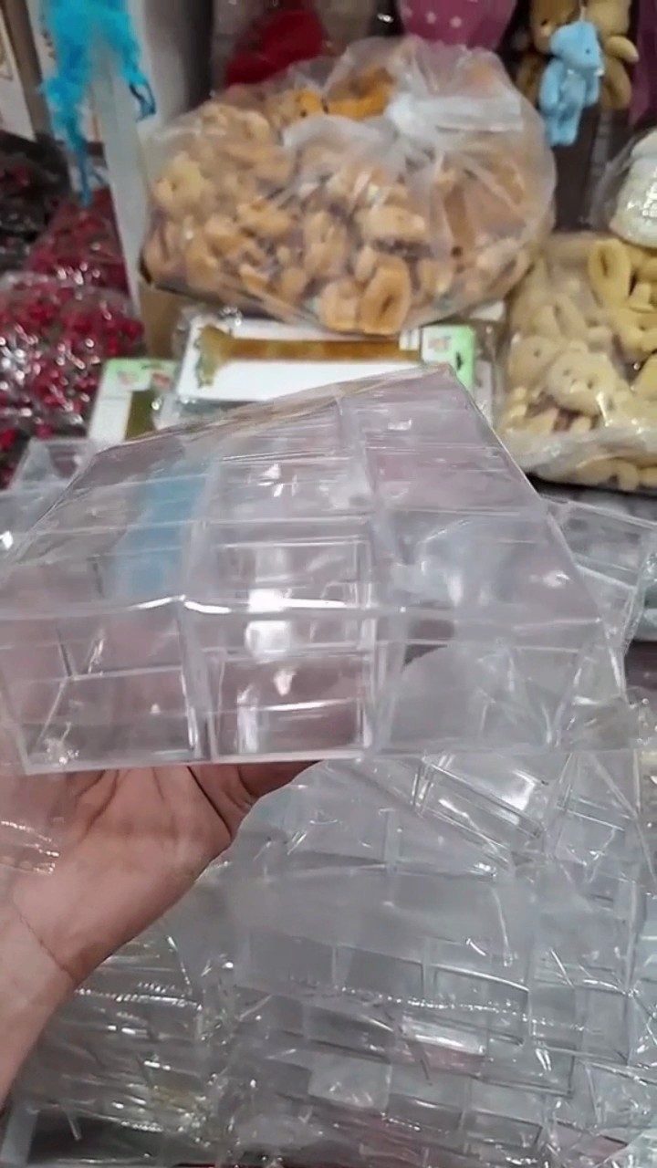 Kvadrat mini plastik şəffaf qutular