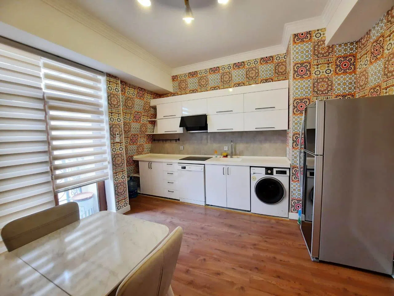 4 otaqlı mənzil 160 m² kirayə verilir — şəkil 24
