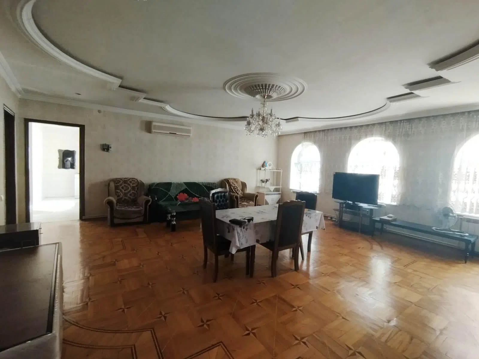 4 otaqlı ofis 130 m² kirayə verilir — şəkil 7