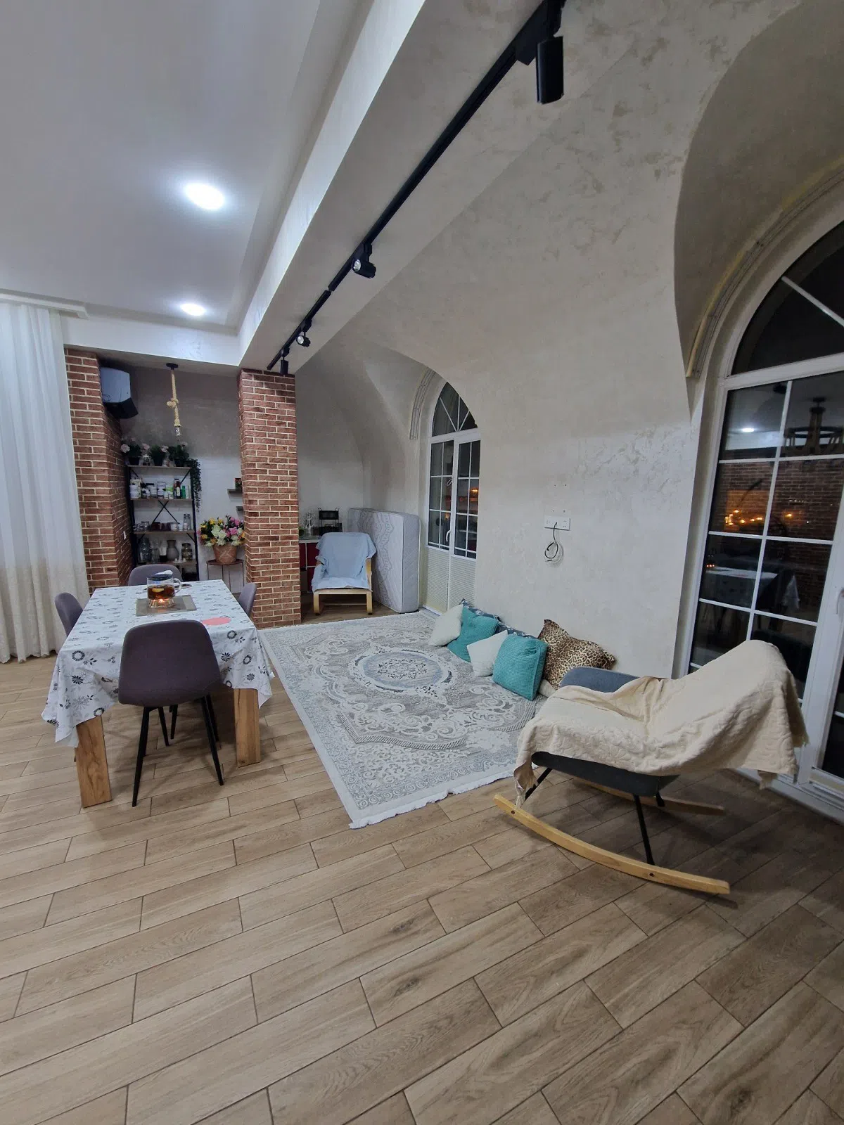 2 otaqlı mənzil 80 m² satılır — şəkil 2