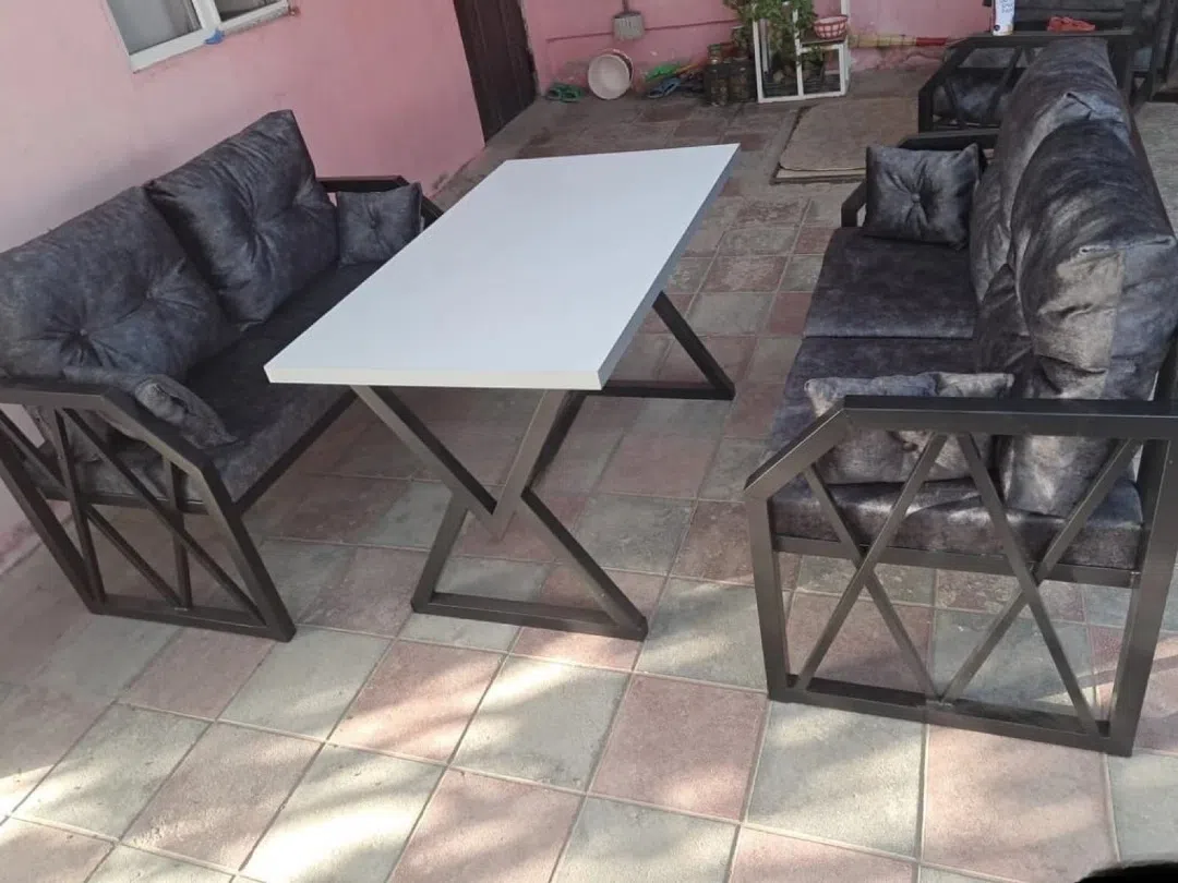 Bağ divanı Boz rəng