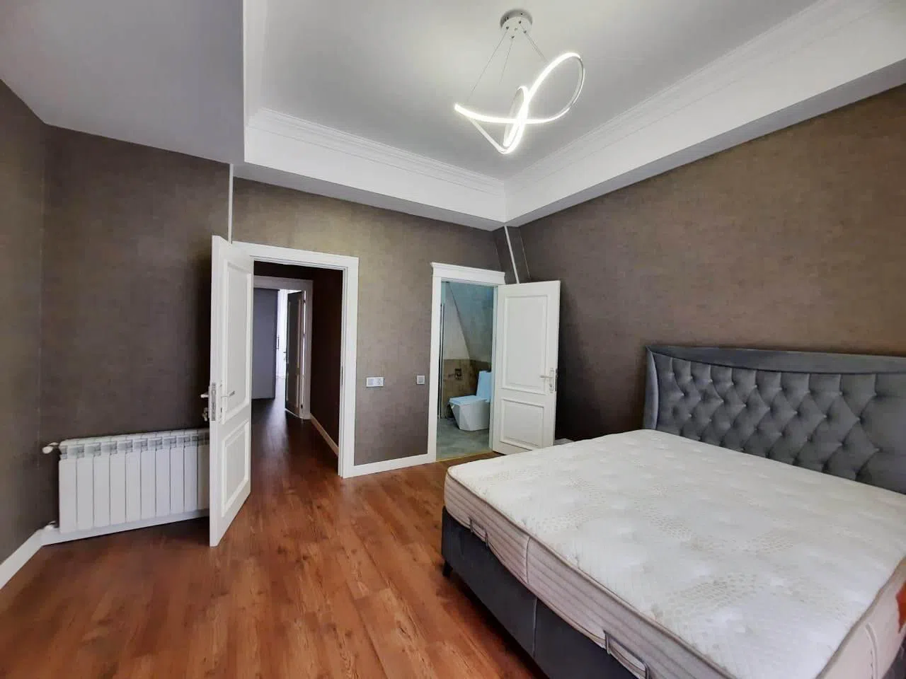 4 otaqlı mənzil 160 m² kirayə verilir — şəkil 5