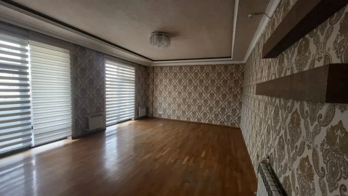 3 otaqlı ofis, 160 m² kirayə verilir — şəkil 3