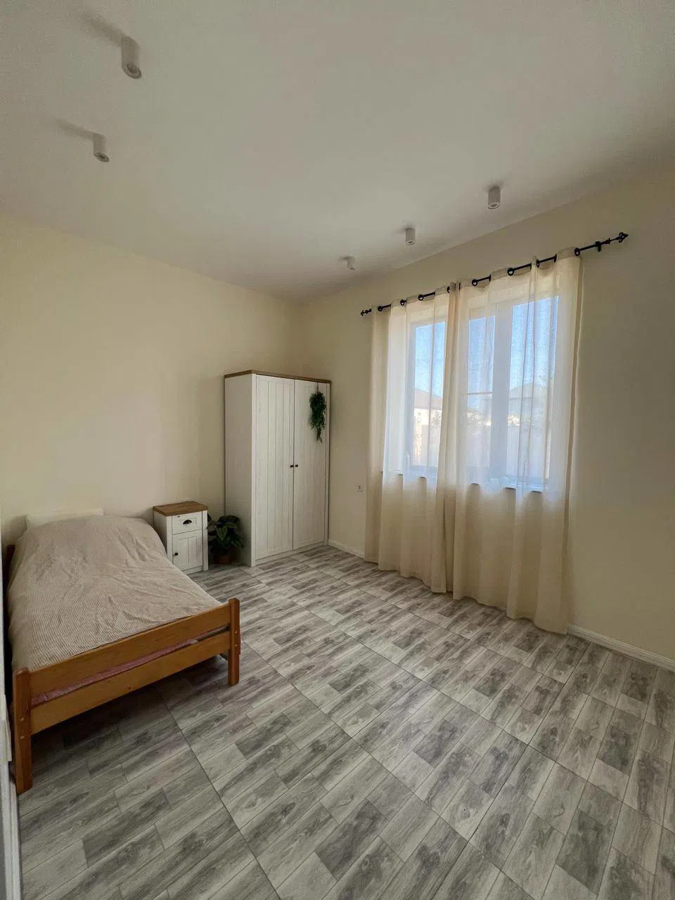 4 otaqlı bağ evi 140 m² 12 sot torpaq sahəsində satılır — şəkil 2