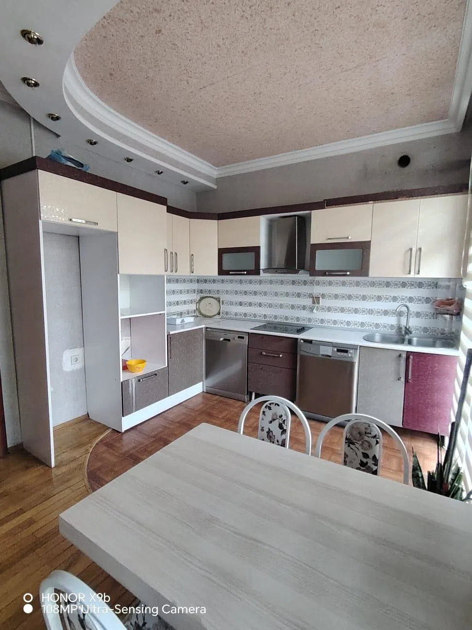 3 otaqlı ofis, 160 m² kirayə verilir — şəkil 19