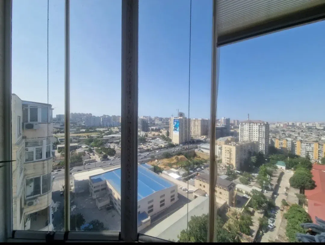 3 otaqlı mənzil 19 m² satılır