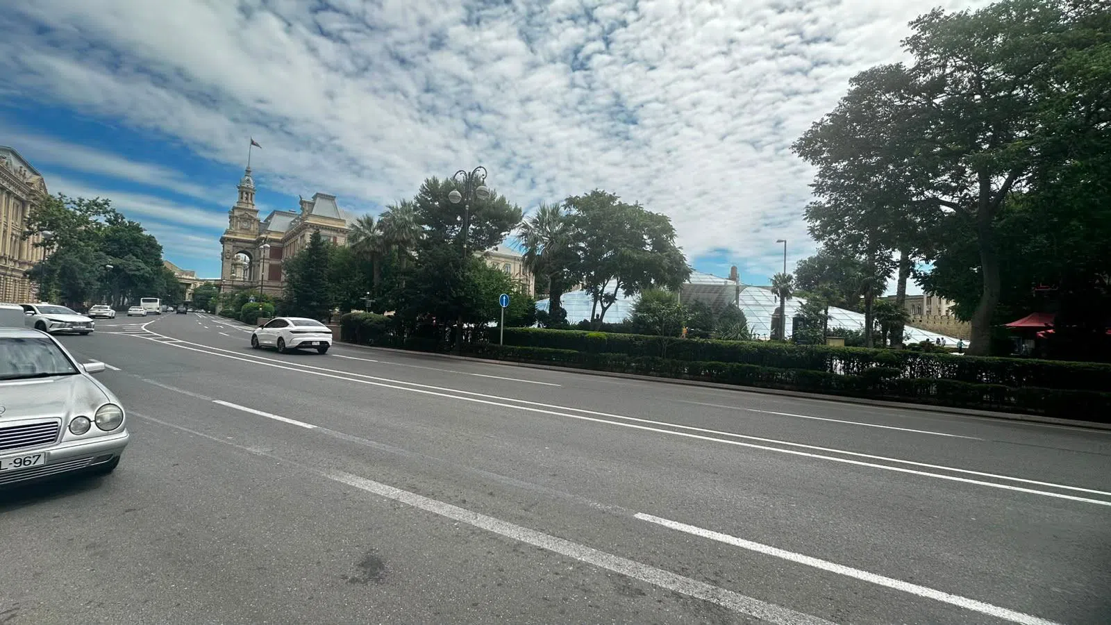 10 otaqlı mənzil 361 m² satılır — şəkil 15